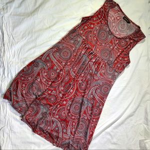 Red print sleeveless tunic dress